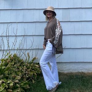 Long sleeve top with lace on sides